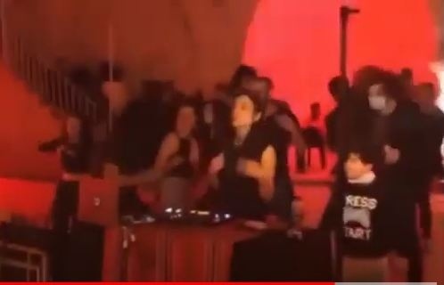 نقره لعرض الصورة في صفحة مستقلة