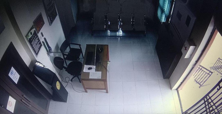 [Image: p_34214g82d1.jpg]